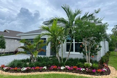Villa ou maison à vendre à Palm Beach Gardens, Floride: 2 chambres, 216.18 m2 № 2245793 - photo 2