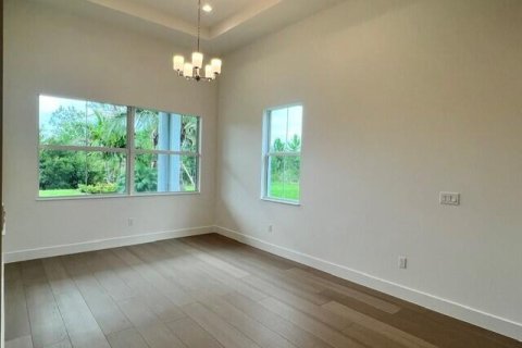 Villa ou maison à vendre à Palm Beach Gardens, Floride: 2 chambres, 216.18 m2 № 2245793 - photo 8