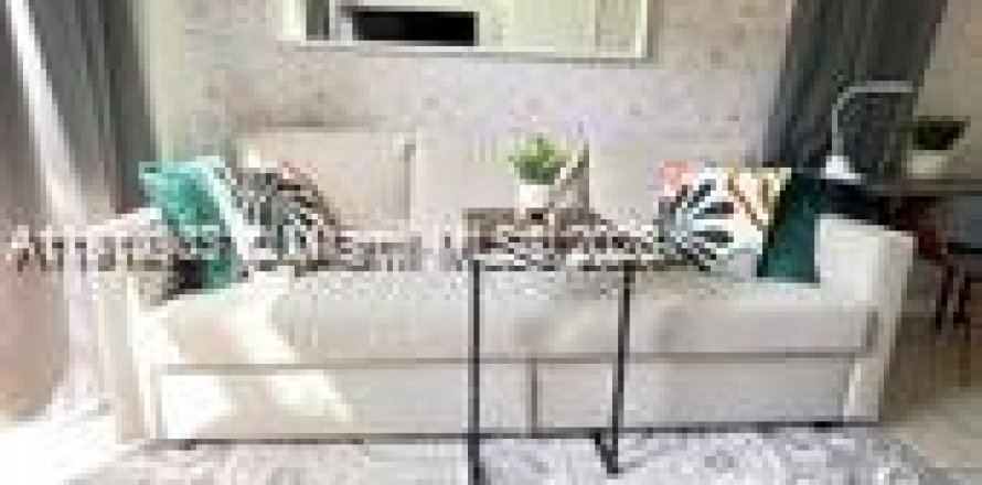 Condo in Miami, Florida, 1 bedroom № 1971238