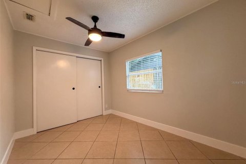 House in Tampa, Florida 3 bedrooms, 75.99 sq.m. № 1848102 - photo 10