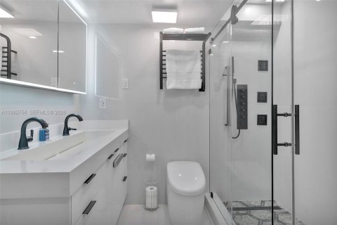 Condominio en alquiler en Hollywood, Florida, 1 dormitorio, 69.21 m2 № 2053141 - foto 25