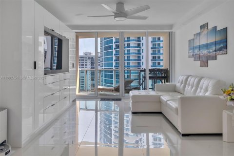 Condominio en alquiler en Hollywood, Florida, 1 dormitorio, 69.21 m2 № 2053141 - foto 6