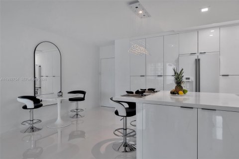 Condominio en alquiler en Hollywood, Florida, 1 dormitorio, 69.21 m2 № 2053141 - foto 15