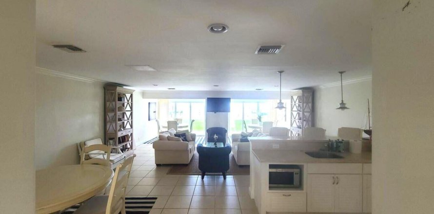 Condominio en Gulf Stream, Florida, 1 dormitorio № 1142448
