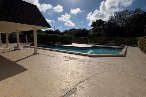 Condo in Miami, Florida, 2 bedrooms  № 1983930 - photo 22