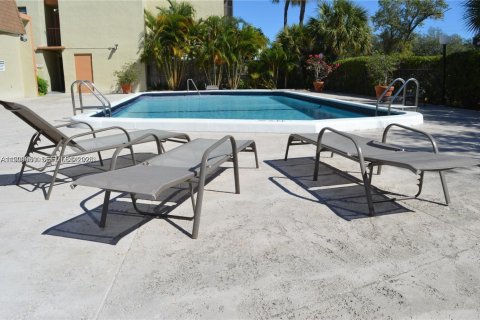 Снять в аренду кондоминиум в Норт-Майами-Бич, Флорида 1 спальня, 66.89м2, № 1991625 - фото 5