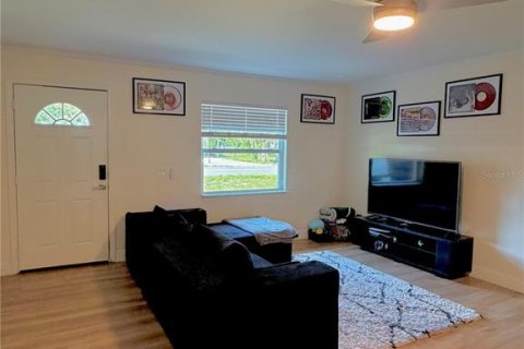 Villa ou maison à vendre à New Port Richey, Floride: 3 chambres, 122.63 m2 № 2302183 - photo 6