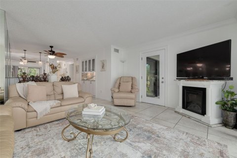 Copropriété à vendre à Clearwater, Floride: 2 chambres, 111.48 m2 № 1910039 - photo 6