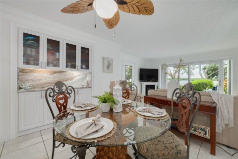 Copropriété à vendre à Clearwater, Floride: 2 chambres, 111.48 m2 № 1910039 - photo 8