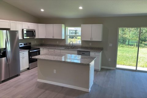 House in Dunnellon, Florida 3 bedrooms, 129.97 sq.m. № 1911925 - photo 4