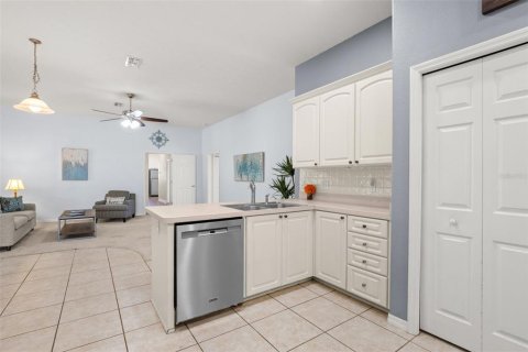 Villa ou maison à vendre à New Port Richey, Floride: 6 chambres, 294.96 m2 № 2299786 - photo 20