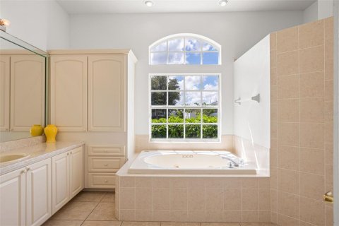 Villa ou maison à vendre à New Port Richey, Floride: 6 chambres, 294.96 m2 № 2299786 - photo 28