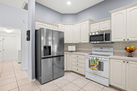 Villa ou maison à vendre à New Port Richey, Floride: 6 chambres, 294.96 m2 № 2299786 - photo 18