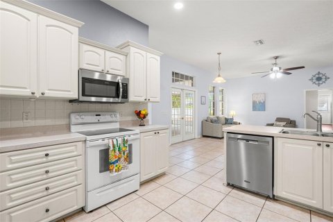 Villa ou maison à vendre à New Port Richey, Floride: 6 chambres, 294.96 m2 № 2299786 - photo 21