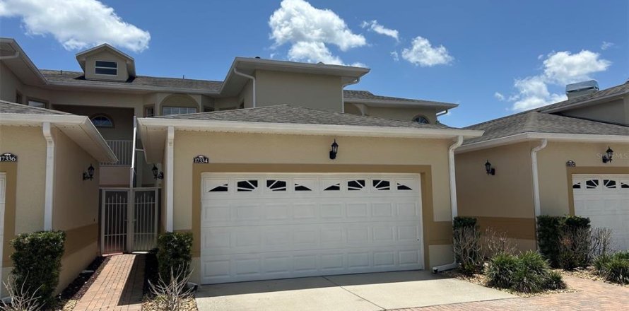 Townhouse in Clermont, Florida 4 bedrooms, 190.26 sq.m. № 2207141