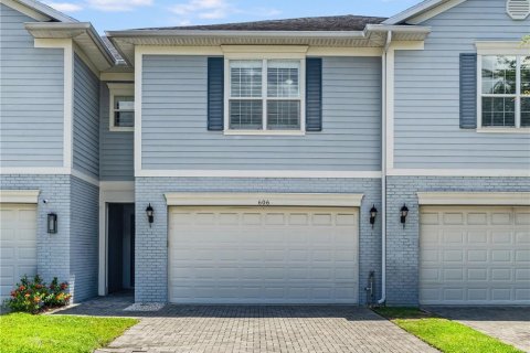 Townhouse in Tampa, Florida 4 bedrooms, 238.2 sq.m. № 2117864