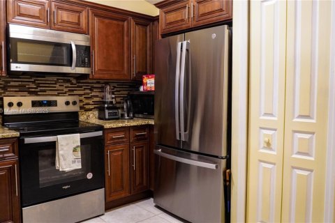 Casa en venta en Vero Beach, Florida, 3 dormitorios, 103.86 m2 № 2061588 - foto 12