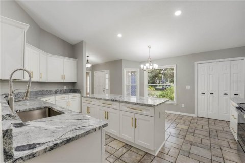 House in Kissimmee, Florida 4 bedrooms, 204.38 sq.m. № 1913842 - photo 16