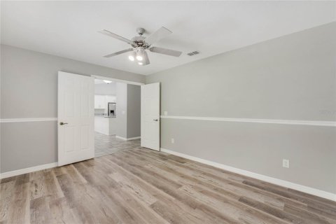 House in Kissimmee, Florida 4 bedrooms, 204.38 sq.m. № 1913842 - photo 28