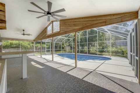 House in Kissimmee, Florida 4 bedrooms, 204.38 sq.m. № 1913842 - photo 10