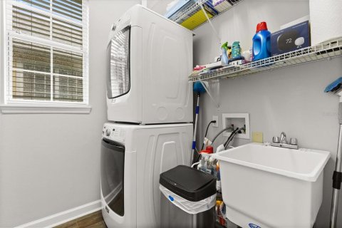 Casa en venta en Orlando, Florida, 5 dormitorios, 267.65 m2 № 1801629 - foto 15