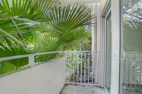 Condo in Coral Gables, Florida, 2 bedrooms № 2032032 - photo 29