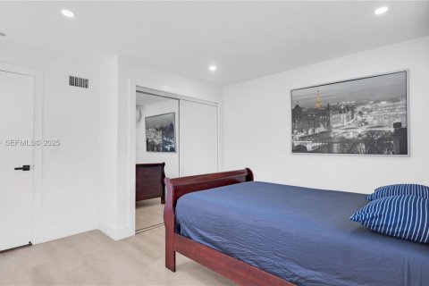 Villa ou maison à louer à Hallandale Beach, Floride: 1 chambre, 55.74 m2 № 2019116 - photo 13