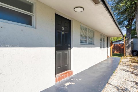 Villa ou maison à louer à Hallandale Beach, Floride: 1 chambre, 55.74 m2 № 2019116 - photo 15