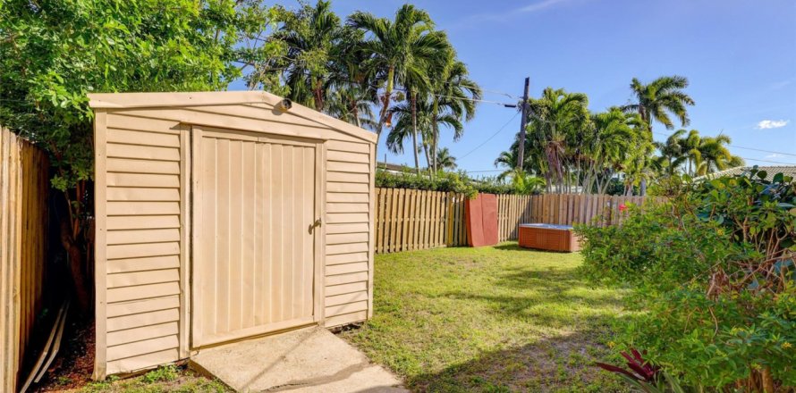 Villa ou maison à Fort Lauderdale, Floride 2 chambres, 131.09 m2 № 1035830