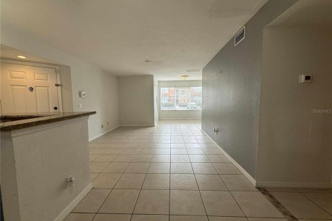 Condominio en alquiler en Orlando, Florida, 2 dormitorios, 91.79 m2 № 1894160 - foto 6