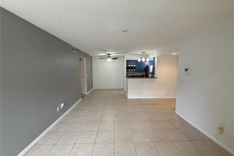 Condominio en alquiler en Orlando, Florida, 2 dormitorios, 91.79 m2 № 1894160 - foto 5