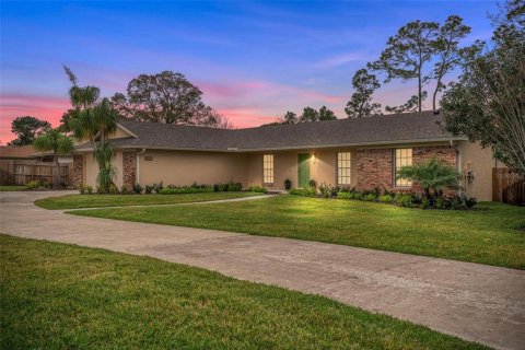 Casa en venta en Longwood, Florida, 4 dormitorios, 192.59 m2 № 1508252 - foto 1