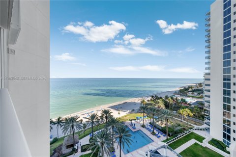 Купить кондоминиум в Санни-Айлс-Бич, Флорида 2 спальни, 163.14м2, № 2025450 - фото 25