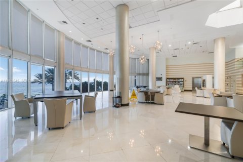 Купить кондоминиум в Санни-Айлс-Бич, Флорида 2 спальни, 163.14м2, № 2025450 - фото 29