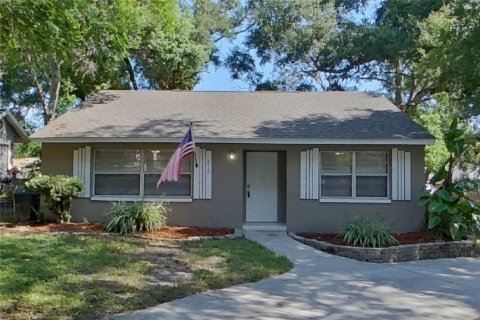 Villa ou maison à Tarpon Springs, Floride 3 chambres, 99.96 m2 № 2324448