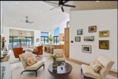 Apartment in Ocean Ridge, Florida 3 bedrooms, 227.05 sq.m. № 2175617 - photo 28