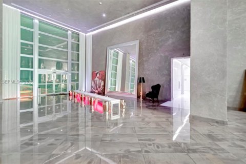 Condominio en venta en Miami, Florida, 3 dormitorios, 173.73 m2 № 2032932 - foto 21