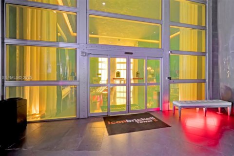 Condominio en venta en Miami, Florida, 3 dormitorios, 173.73 m2 № 2032932 - foto 19