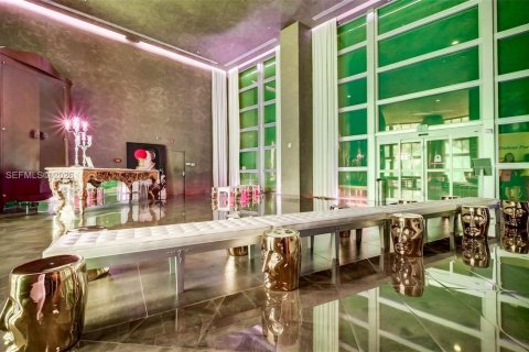 Condominio en venta en Miami, Florida, 3 dormitorios, 173.73 m2 № 2032932 - foto 18