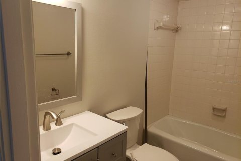 Condo in Bradenton, Florida, 2 bedrooms  № 2197552 - photo 18