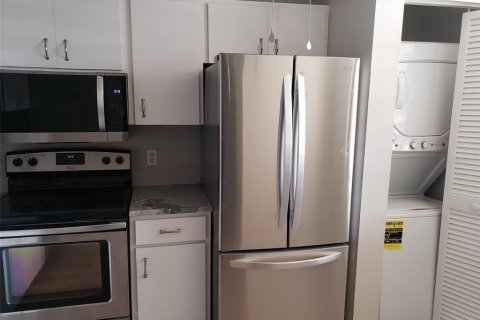 Condo in Bradenton, Florida, 2 bedrooms  № 2197552 - photo 4