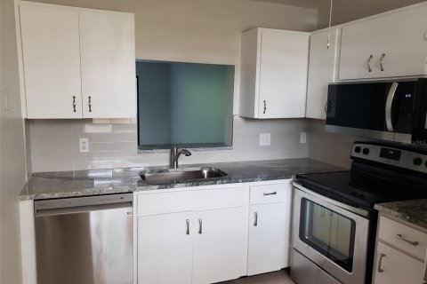 Condo in Bradenton, Florida, 2 bedrooms  № 2197552 - photo 3