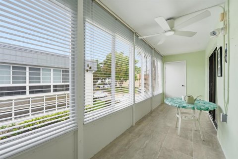 Condo in Delray Beach, Florida, 2 bedrooms  № 2184620 - photo 20