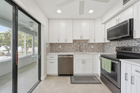 Condo in Delray Beach, Florida, 2 bedrooms  № 2184620 - photo 10
