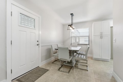 Condo in Delray Beach, Florida, 2 bedrooms  № 2184620 - photo 8