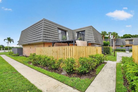 Touwnhouse à West Palm Beach, Floride 2 chambres, 114.83 m2 № 2177039