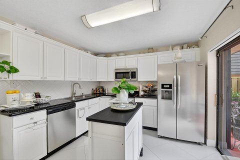 Touwnhouse à vendre à West Palm Beach, Floride: 2 chambres, 114.83 m2 № 2177039 - photo 11