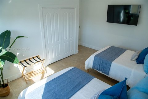 Снять в аренду виллу или дом в Венеция, Флорида 3 спальни, 187.66м2, № 1946441 - фото 24