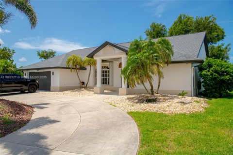 Снять в аренду виллу или дом в Венеция, Флорида 3 спальни, 187.66м2, № 1946441 - фото 6