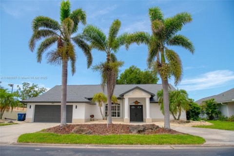 Снять в аренду виллу или дом в Венеция, Флорида 3 спальни, 187.66м2, № 1946441 - фото 3